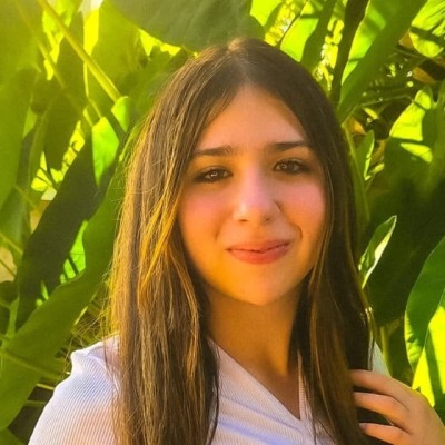 Headshot of Emma Hamlet